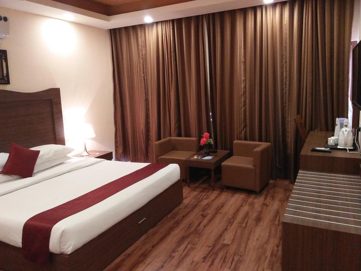 Golden Sun Beach Resort Mahabalipuram Exterior photo